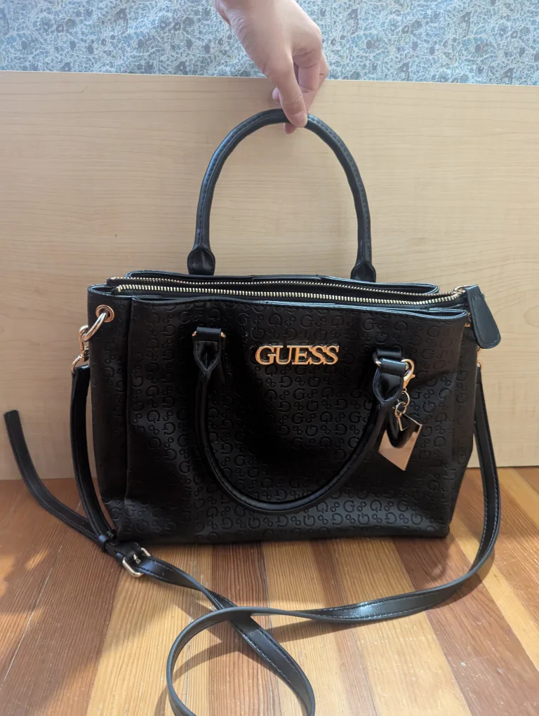 Guess bag/ purse thumbnail