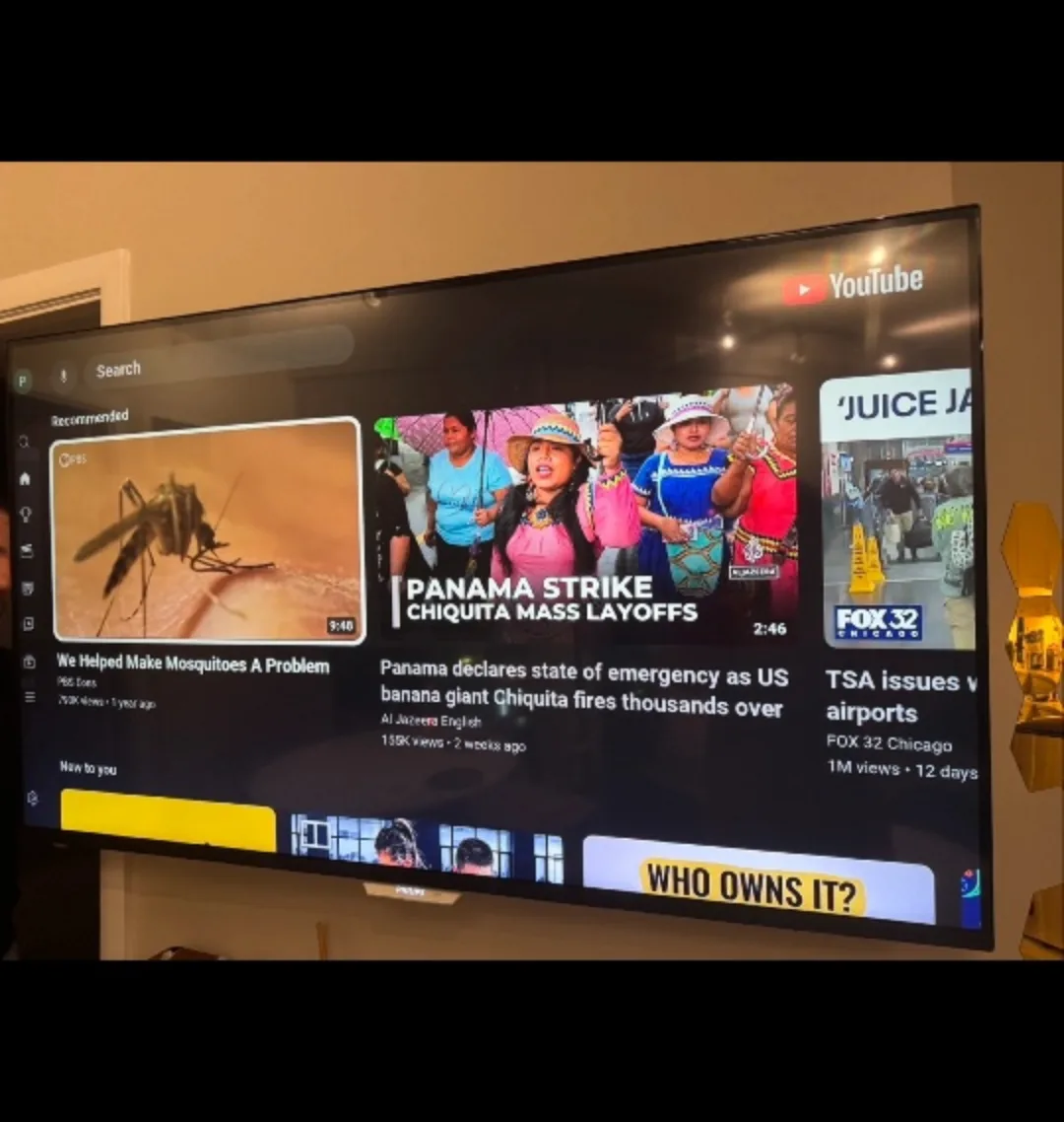 Philips 55" 7000 Series Smart Ultra HD TV image indicator(3)