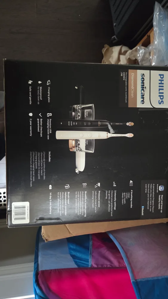 Philips Sonicare DiamondClean 9700 Rechargeable Toothbrush thumbnail