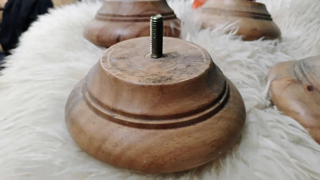 🇨🇦 Set of 4 Wood Furniture Legs thumbnail