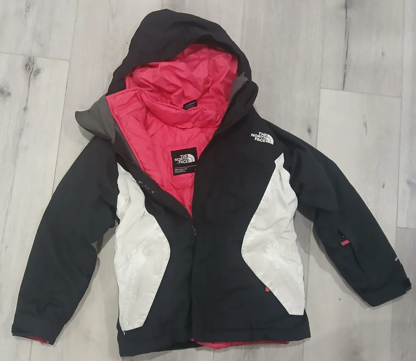 The North Face Girl's Jacket - Size S (7/8) thumbnail