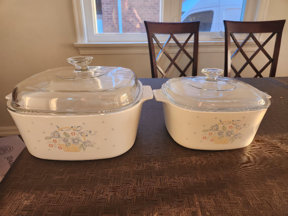 CorningWare Casserole Dishes with Lids
