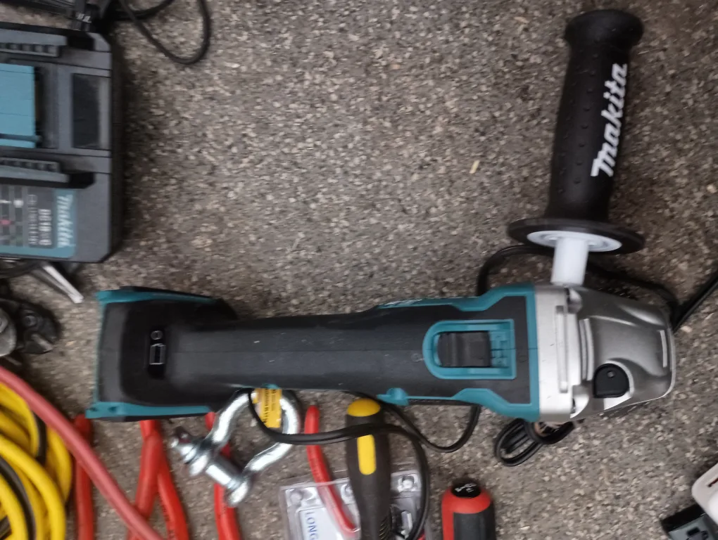 Makita Cordless Angle Grinder thumbnail