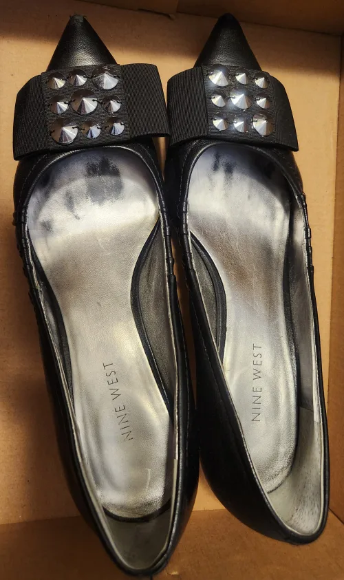 🇨🇦 #freecycle Nine West Black Heels thumbnail