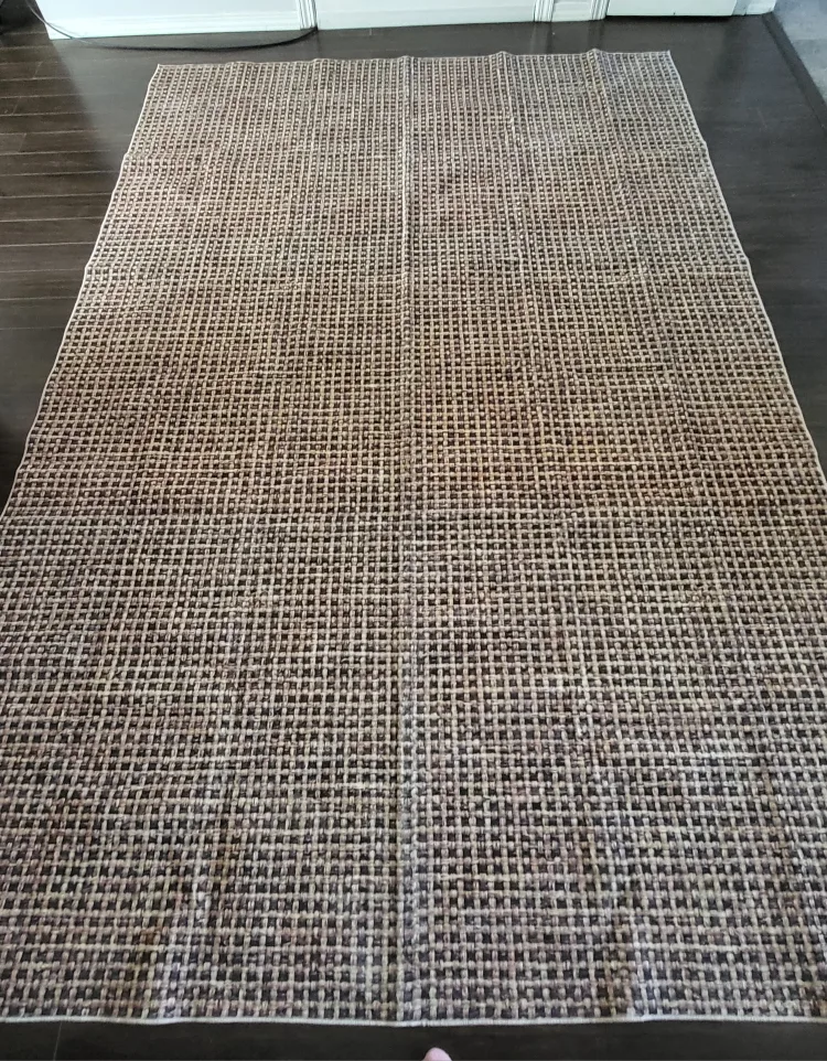 6ft X 9ft Area rug (Brand new) thumbnail