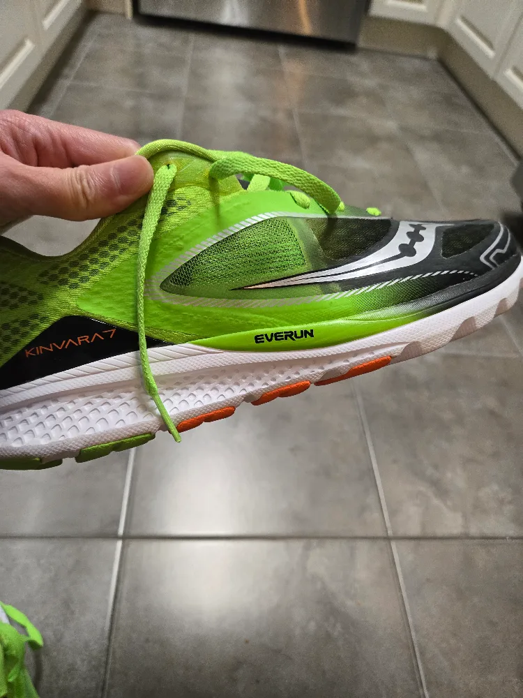Saucony Kinvara 7 Running Shoes - Men's US 10 image indicator(3)