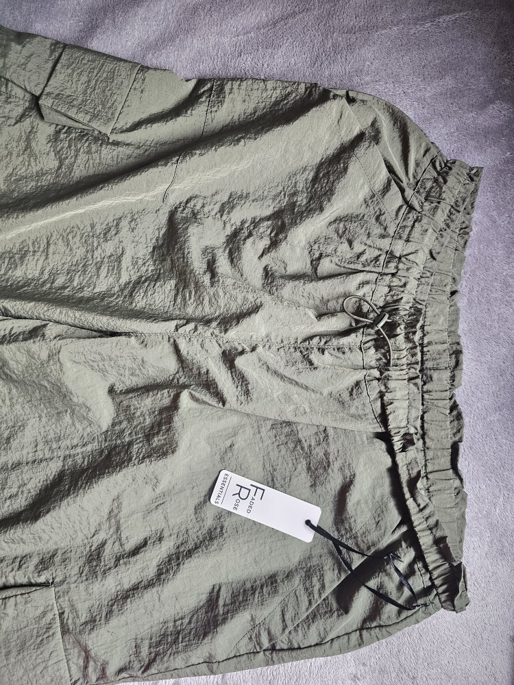Faded Rose Essentials Cargo Pants - Size M - photo 3