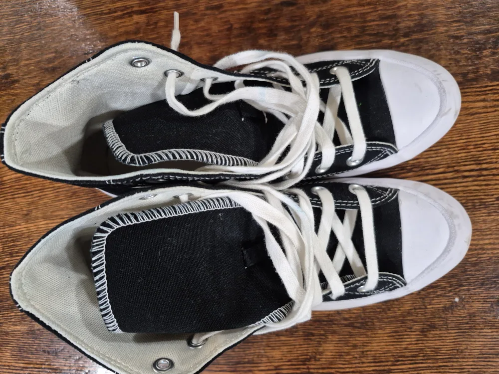 Converse All Star Lift High Top - Size 8 image indicator(2)