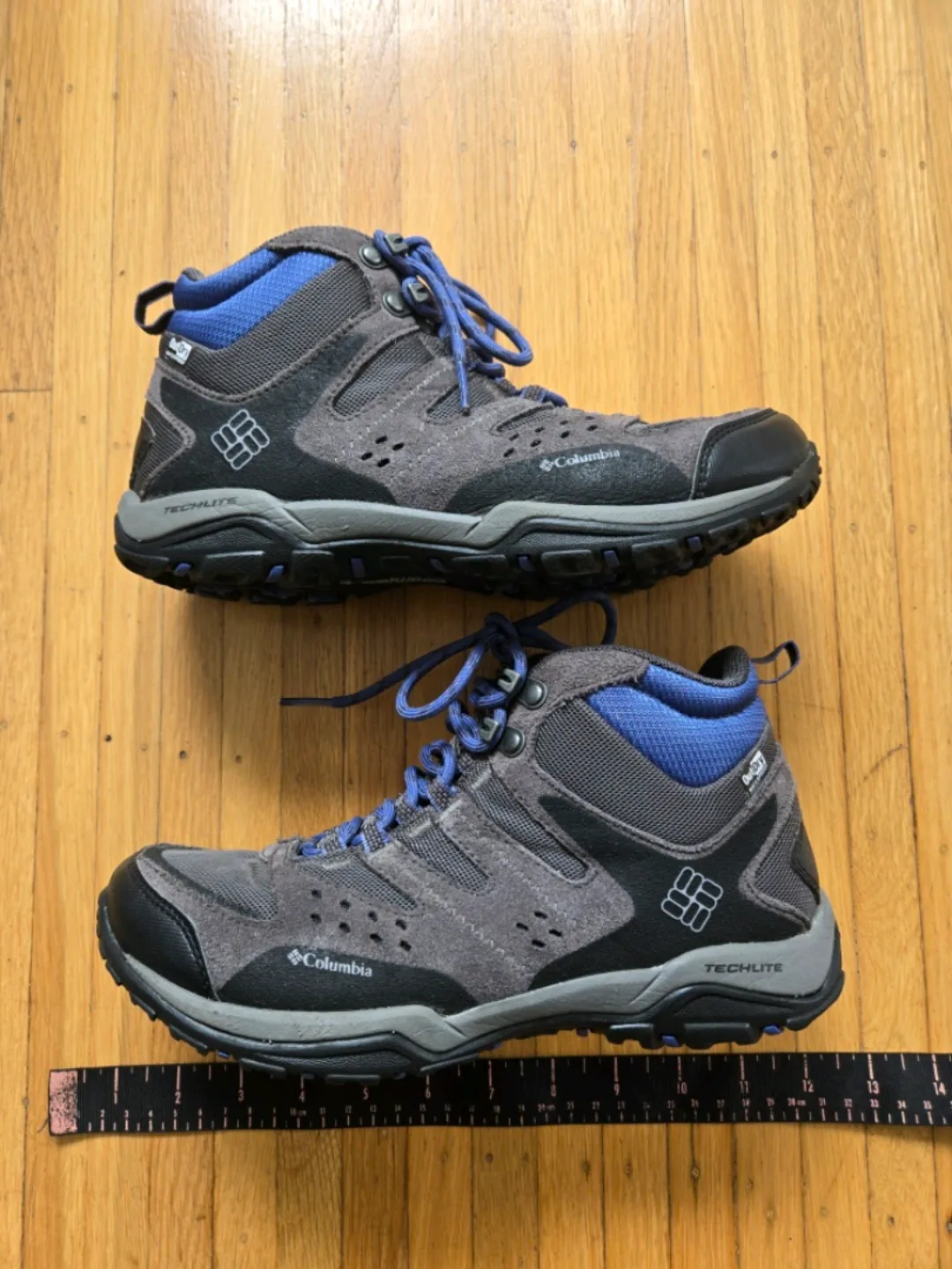 Columbia Reardan Pass Women's Hiking Boots - Size 7 thumbnail