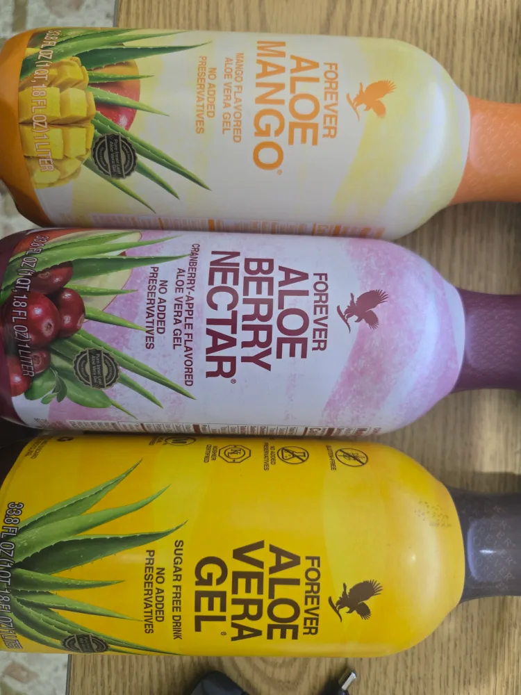Forever Aloe Vera Gel - Mango, Berry, Original thumbnail