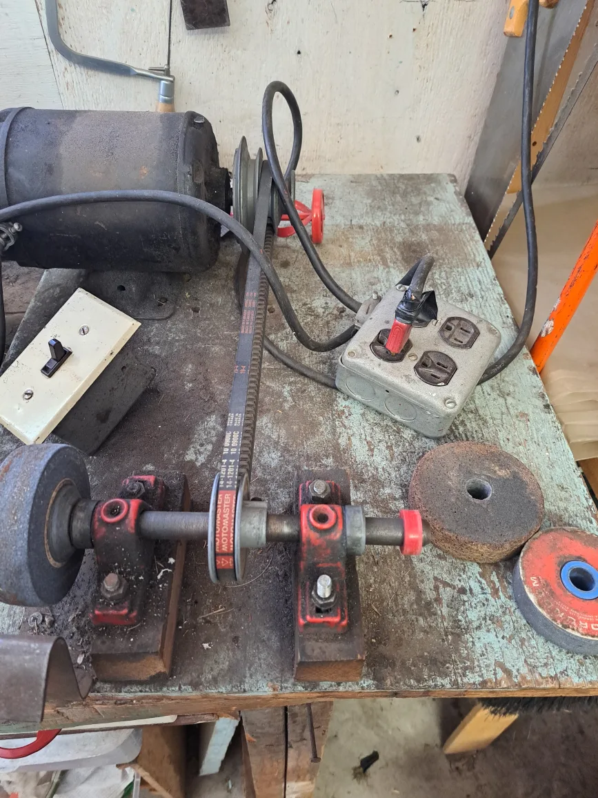 Craftsman 1/2 HP Motor - belt and 3 grinders thumbnail