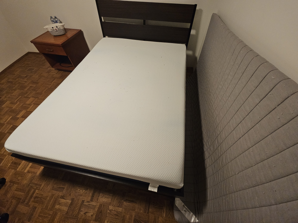 Full Size Mattress & Frame - photo 3