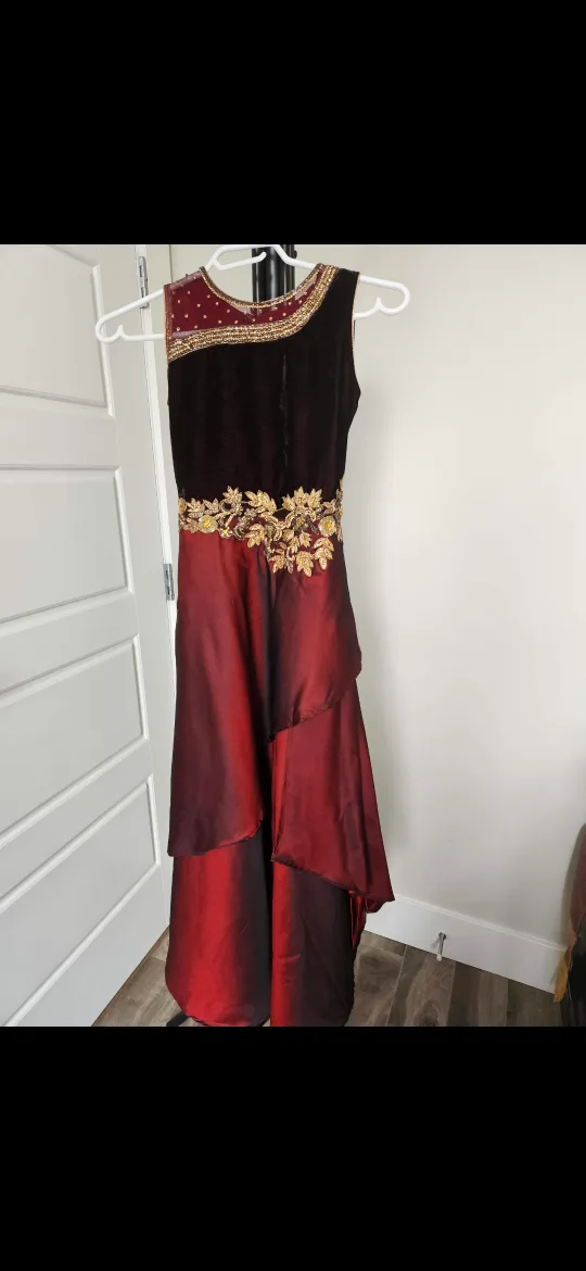 Girls long Dress - Size 28 thumbnail