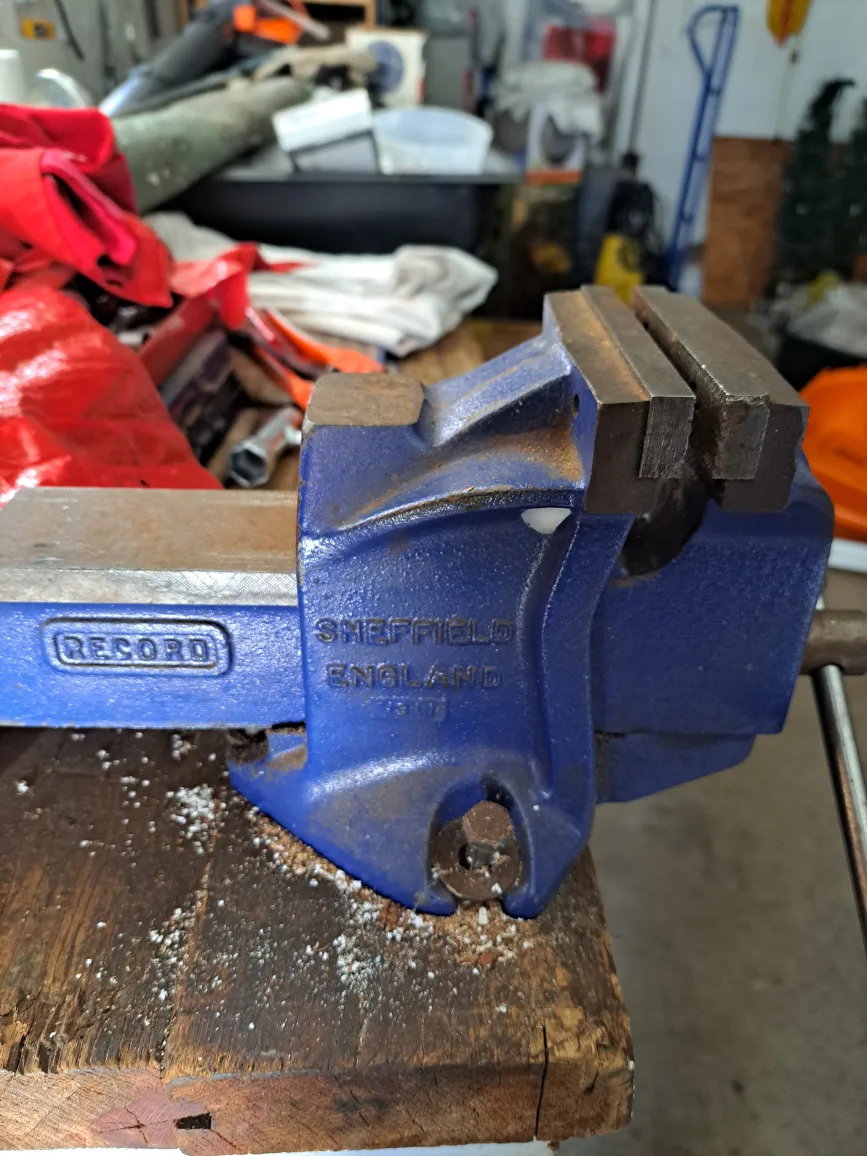 Record Sheffield England 4in. Vise thumbnail