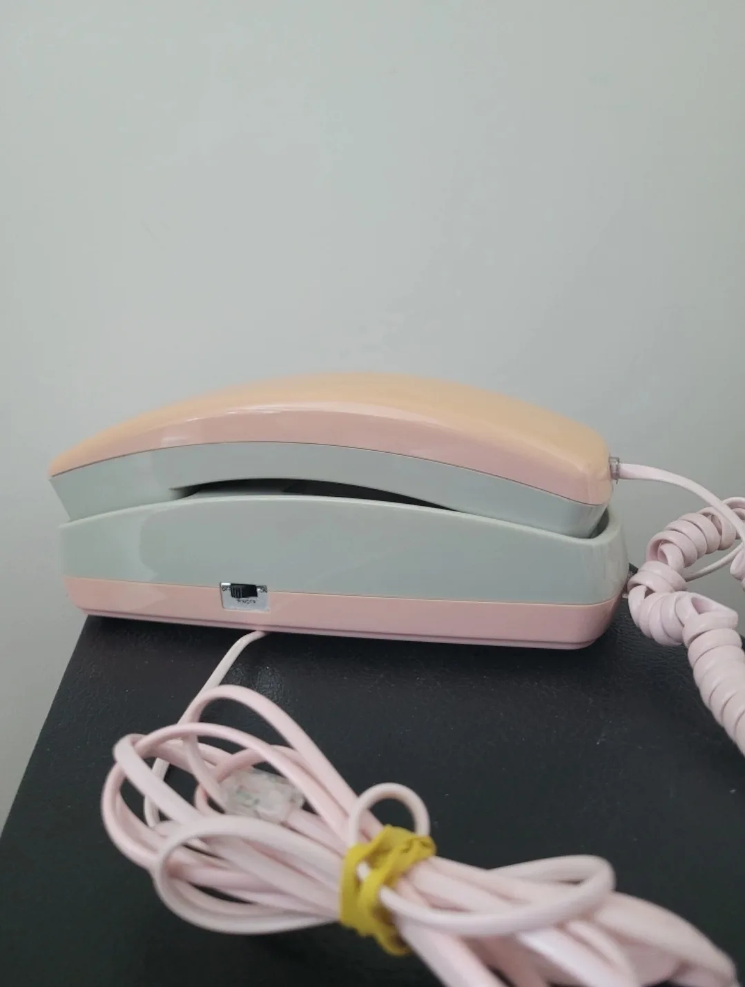 Vintage Pink & Grey Telephone 🇨🇦 thumbnail