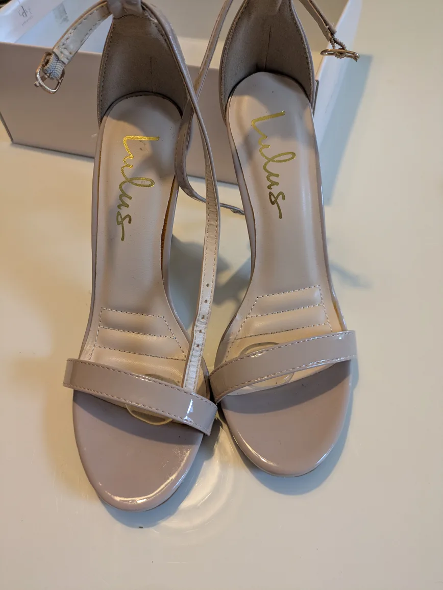 Lulus Heels Size 6.6 thumbnail