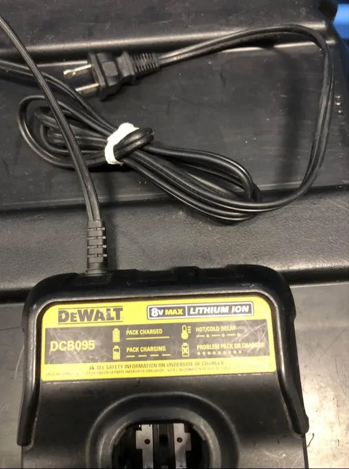 🥕DeWalt DCB095 8V MAX Lithium Ion Battery Charger thumbnail