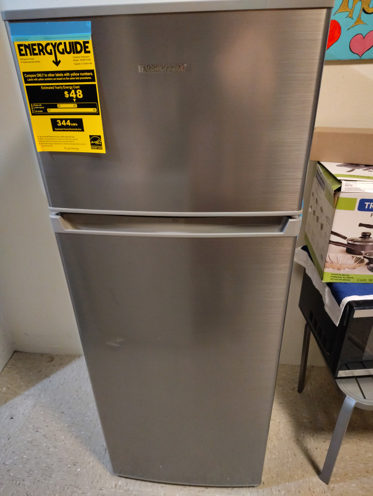 Farberware Apartment Size Refrigerator