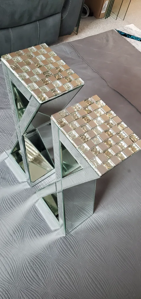 Mirrored pillars - Set of 2 thumbnail