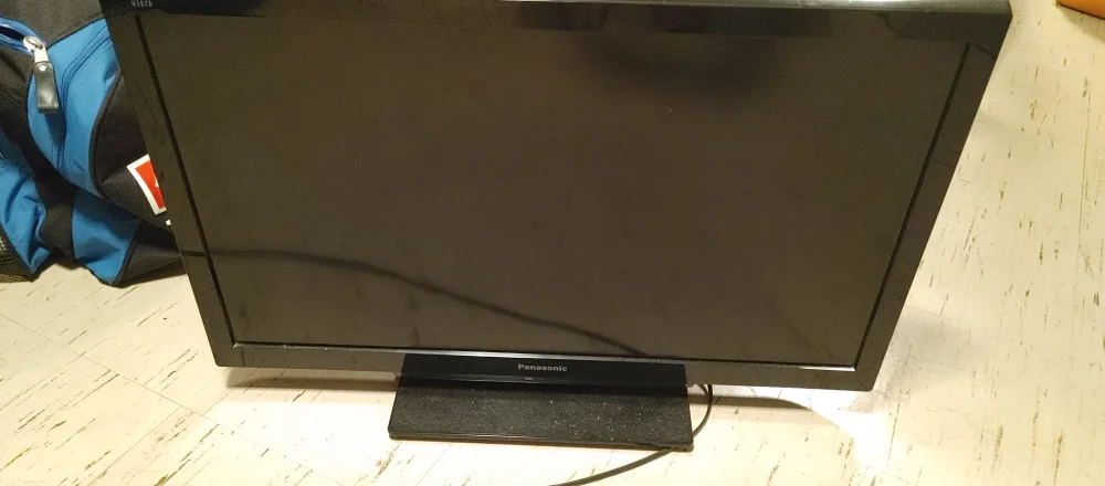 Panasonic LCD TV - TC-L32X3 thumbnail