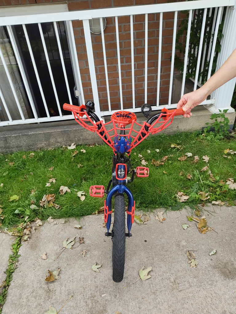 Spider-Man Kids' Bike 16"