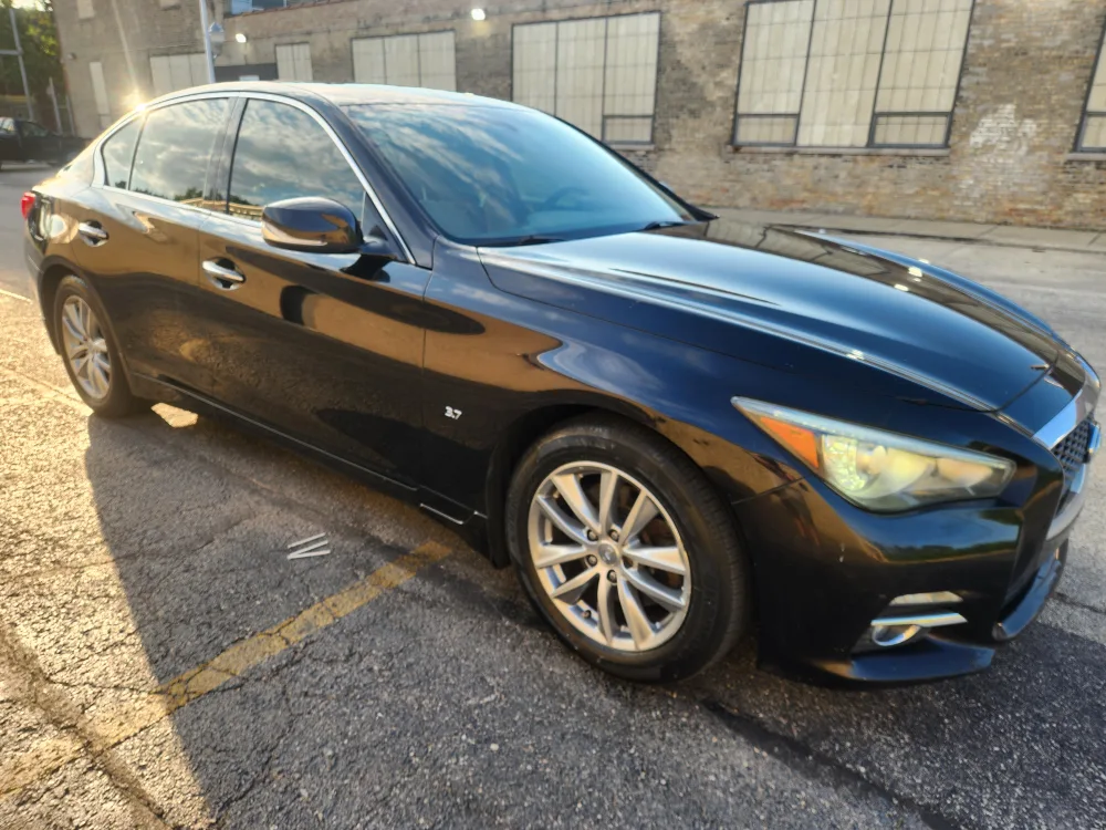 2014 Infiniti Q50 image indicator(3)