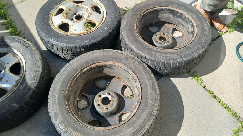 Michelin X-Ice Studless Tires 225/65R17 - photo 3
