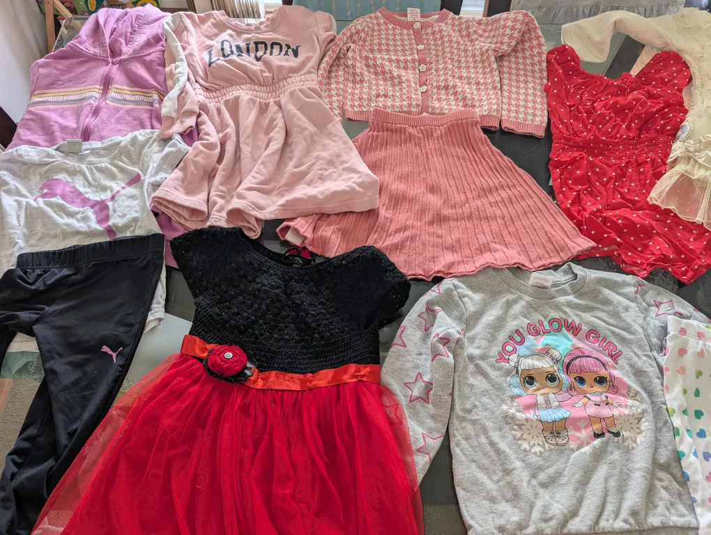 Girls' Clothing Bundle size 4-5 year old thumbnail