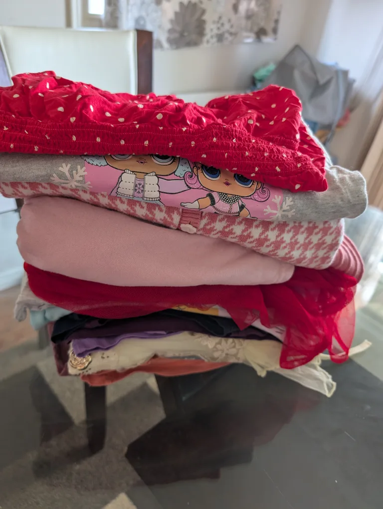 Girls' Clothing Bundle size 4-5 year old image indicator(3)