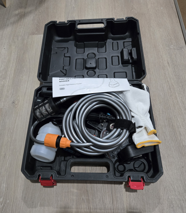 LUXBIRD Portable Pressure Washer - photo 2
