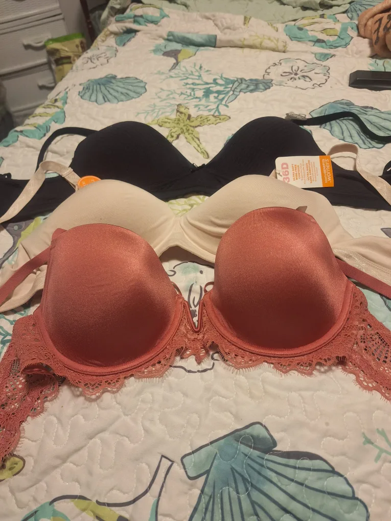 Bras, Size 36D thumbnail