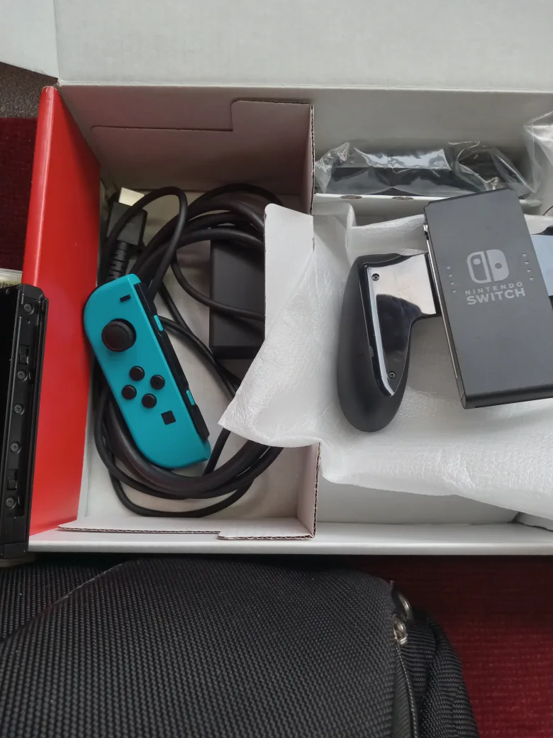 Nintendo Switch with Neon Blue and Red Joy-Con image indicator(6)