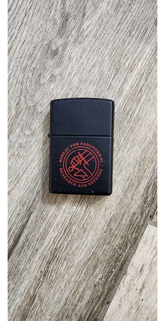 Zippo Bureau for Paranormal Research Lighter image indicator(2)