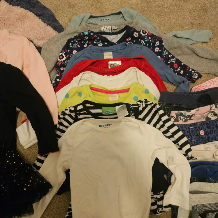 Mixed Baby Clothes Bundle image indicator(6)