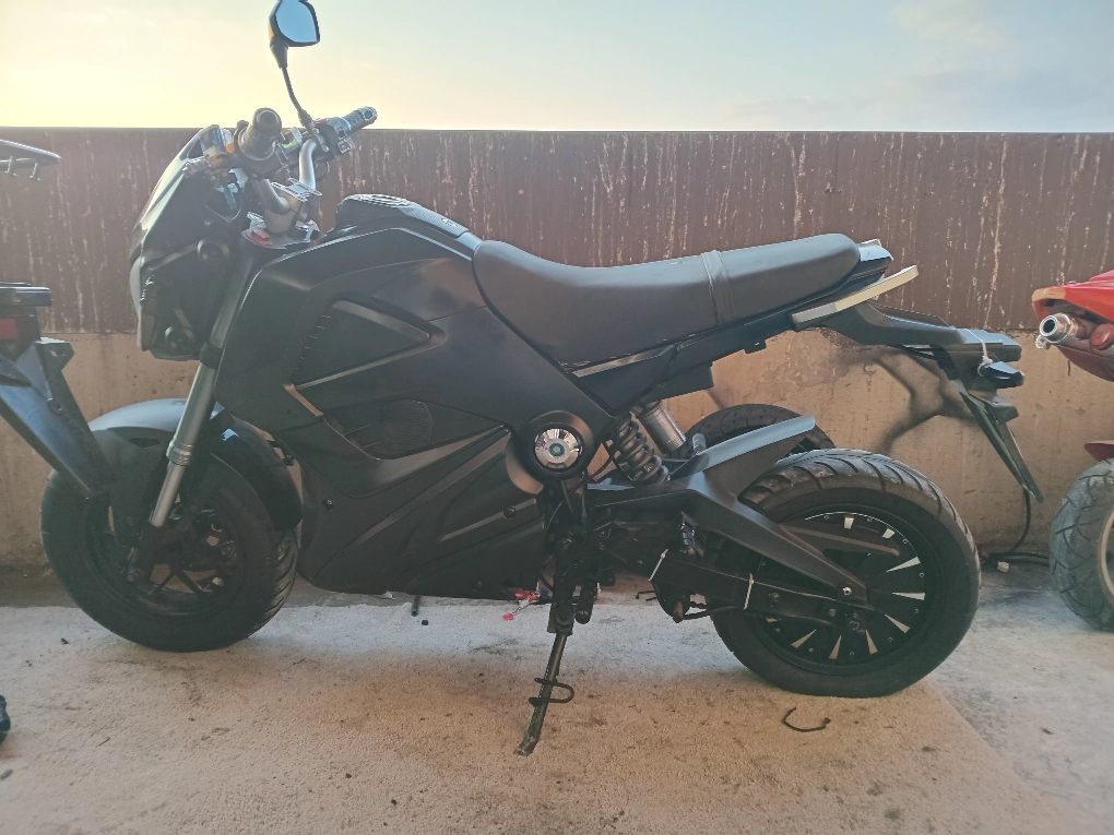 Black Electric Motorcycle - photo 2