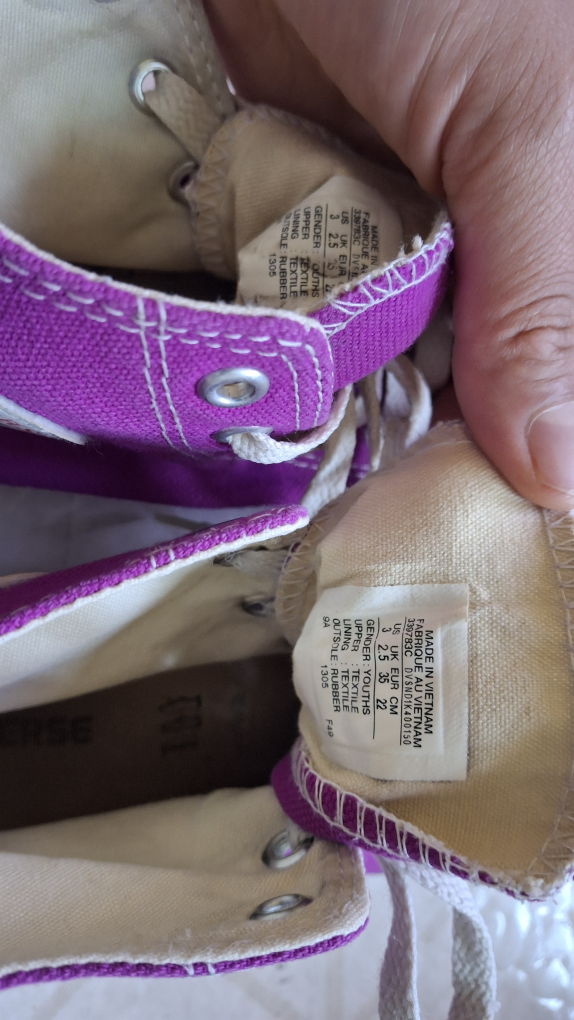 Converse & Fila Kids' Shoes - Size US 3 & 6 - photo 4