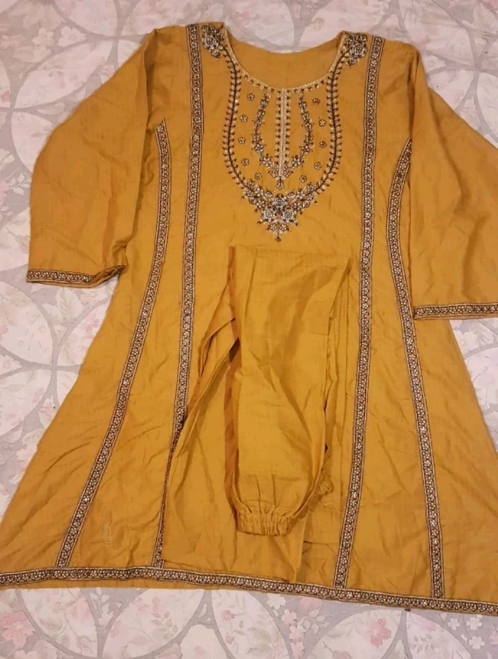 Mustard Yellow Embroidered Kurti - photo 2