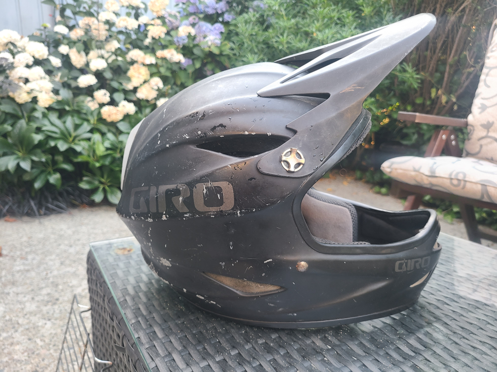 Free Men's XL DH full face bike helmet - photo 2