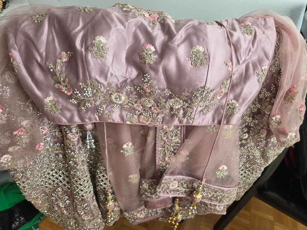 Embroidered Lehenga Choli Set image indicator(3)