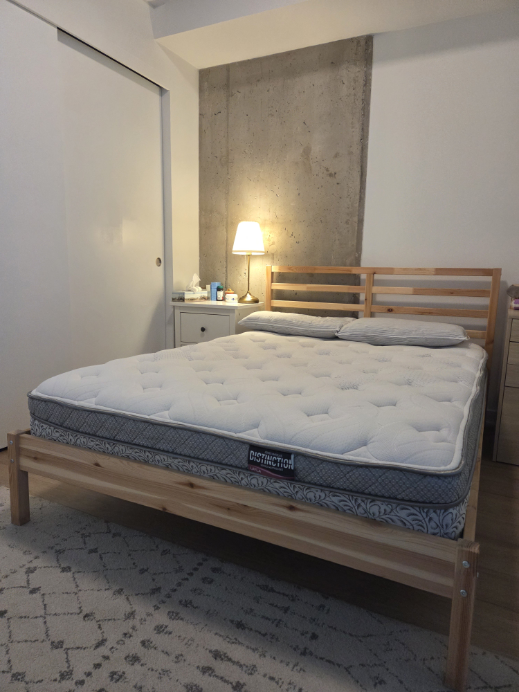 Distinction series queen size mattress