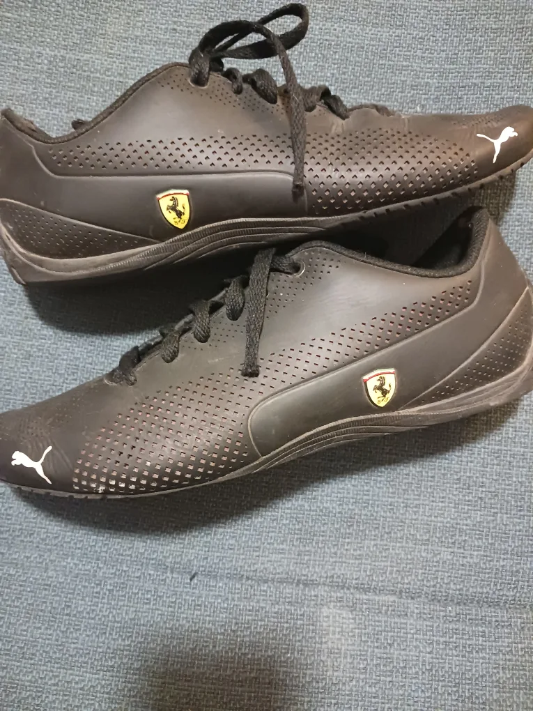 Puma Ferrari Race Black Shoes thumbnail
