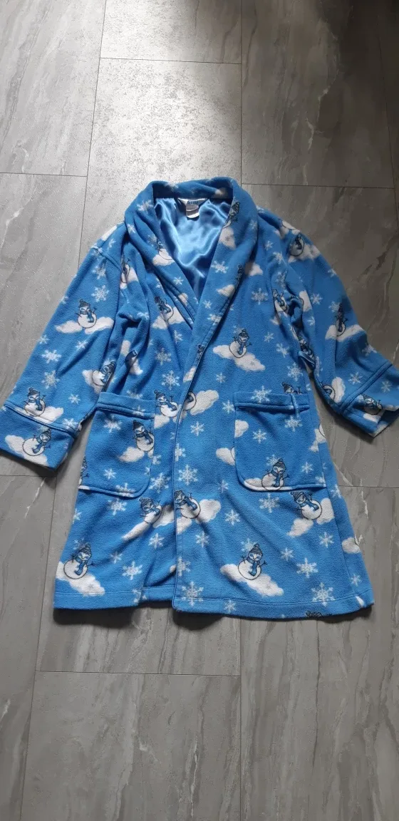 Mixed girls clothing lot for 9-11y.old image indicator(4)