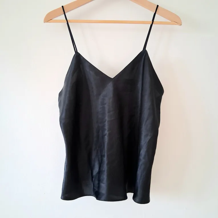 Silky Slip Top, Sz M, Best Offer 💰 or Trade for Plant Cuttings🌷 thumbnail