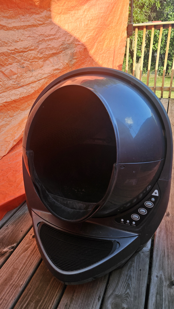 Litter-Robot 3 Connect Self-Cleaning Litter Box - photo 3