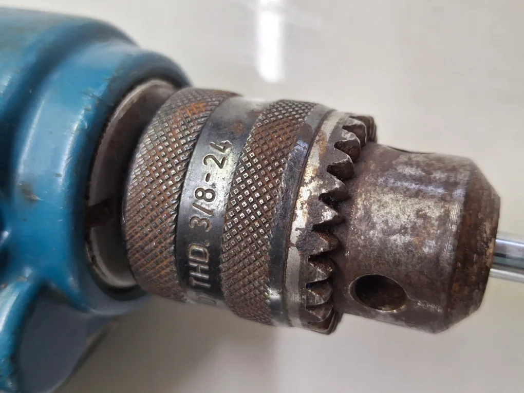 Makita 6510LVR 10mm Drill image indicator(3)