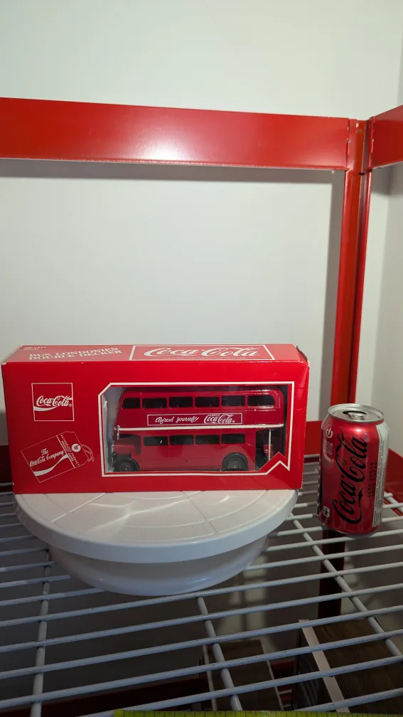 Coca-Cola Die-Cast London Double Decker Bus MIB image indicator(2)
