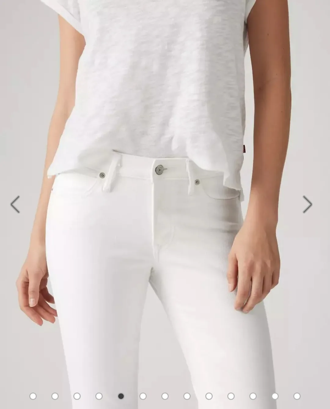 New Levi's Women's White Skinny Jeans image indicator(5)