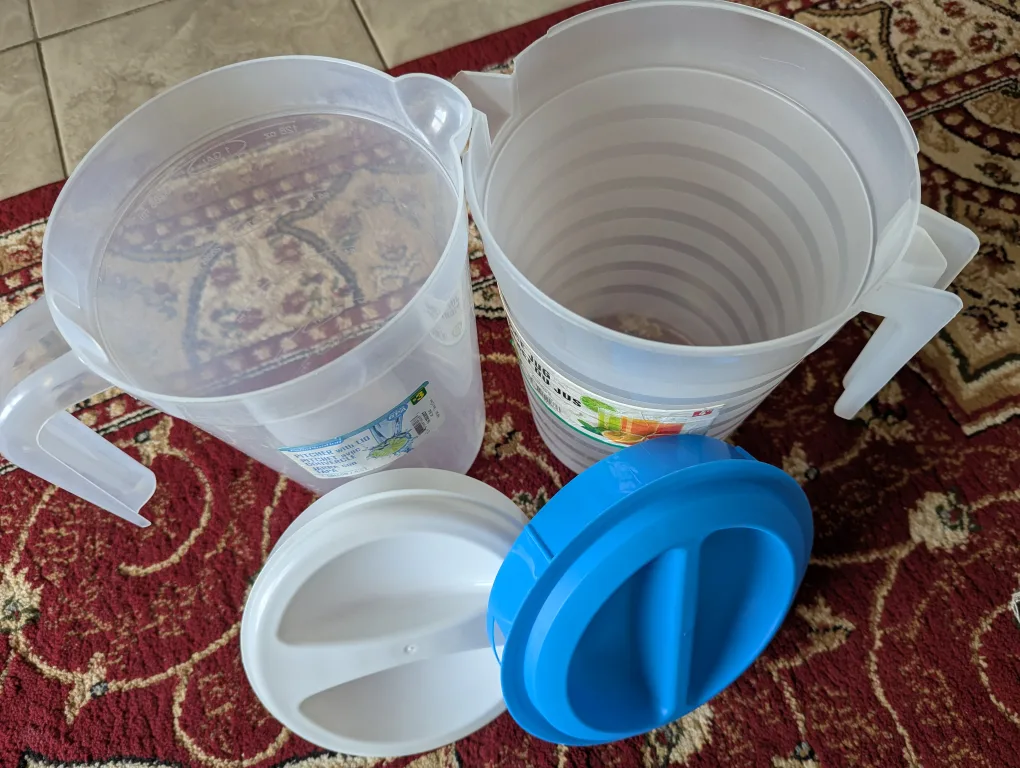 Juice Jug & Pitcher with Lid - 4.5L image indicator(2)