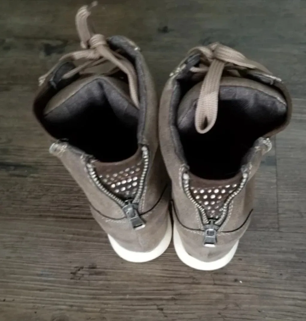 Wedge Sneakers image indicator(2)