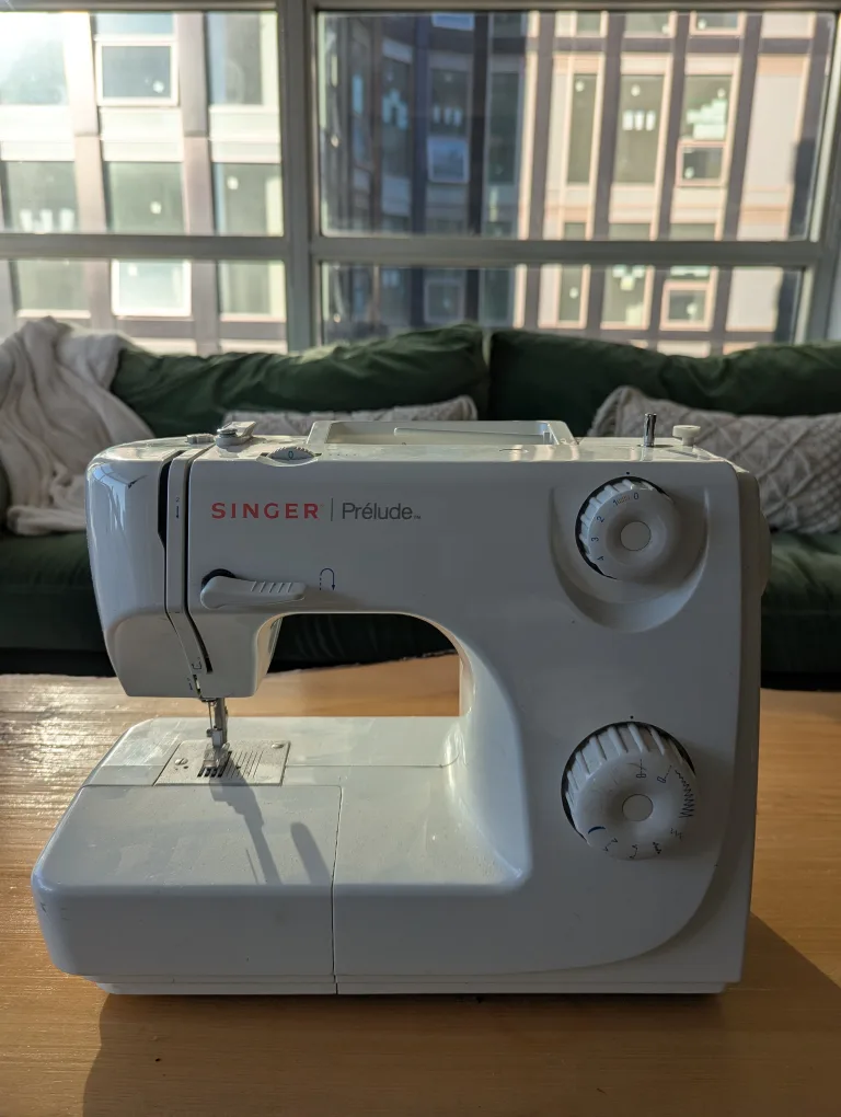 Singer Prelude Sewing Machine thumbnail